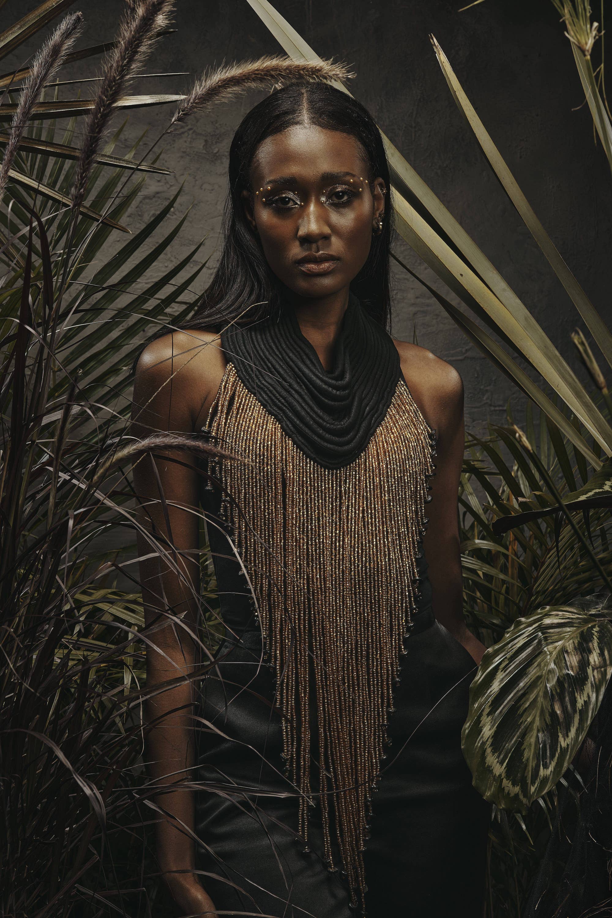 Avidage Gold Neckpiece