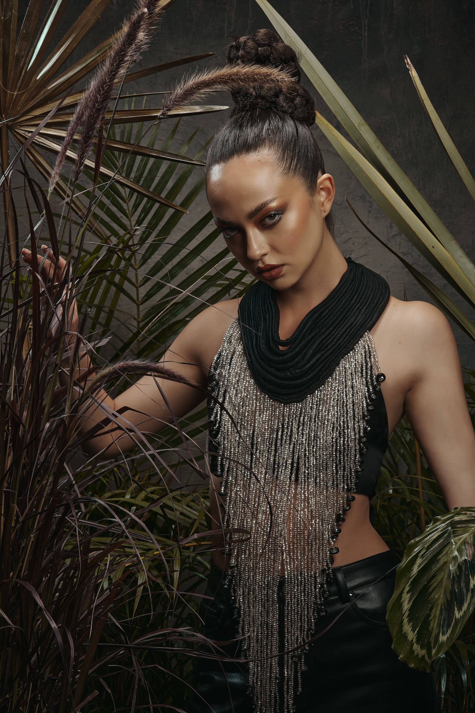 Avidage Silver Neckpiece