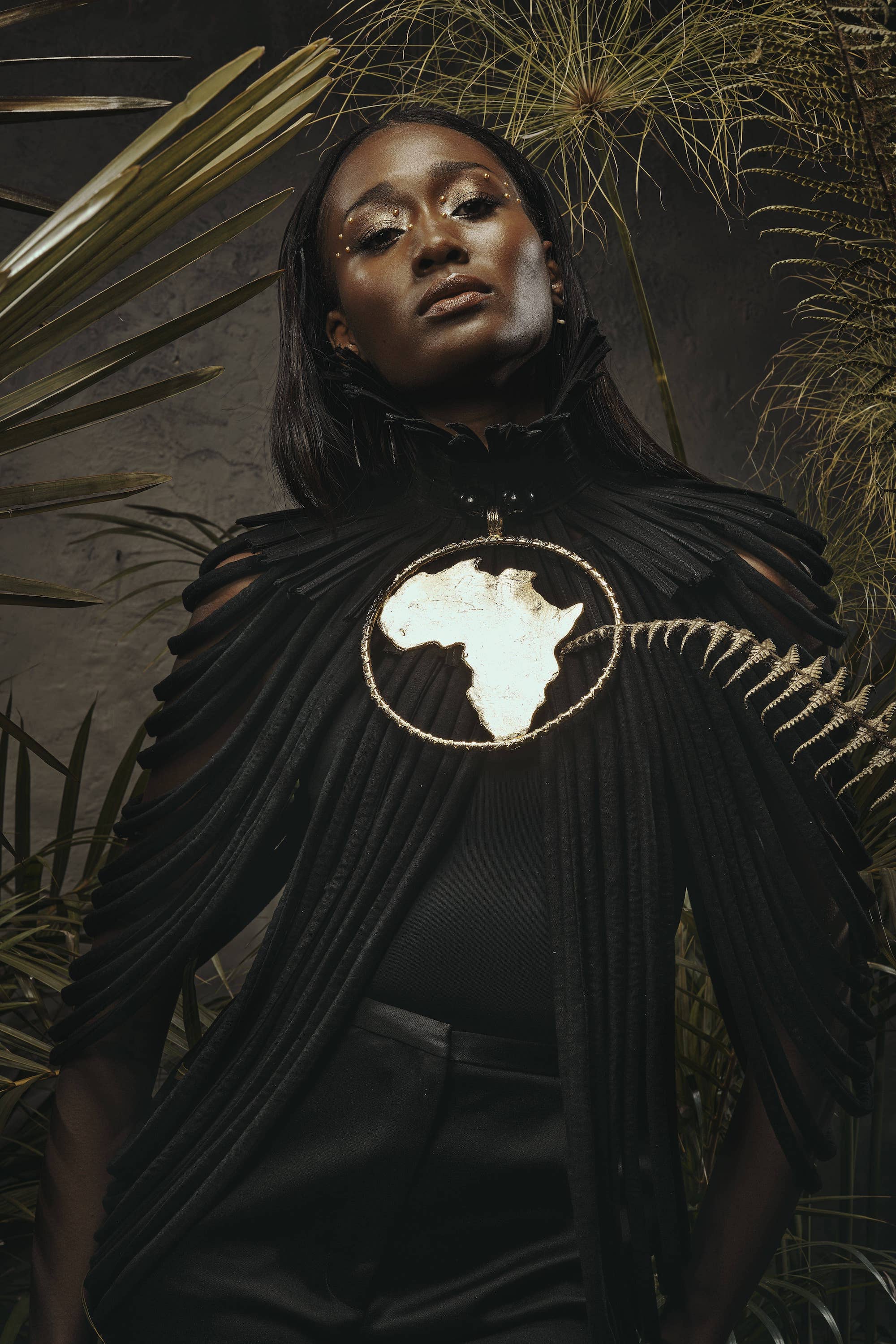 Formidable Neckpiece