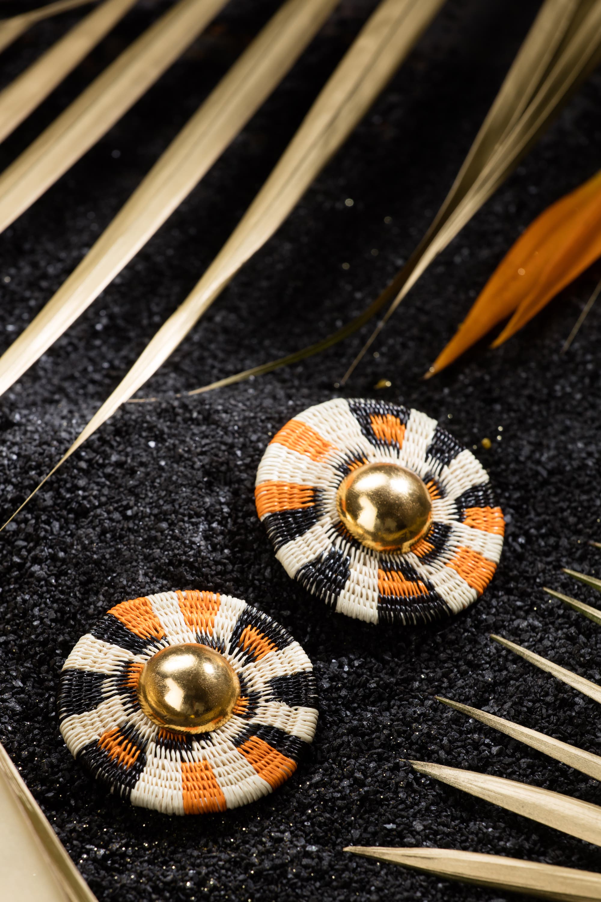 Color Mesh Studs
