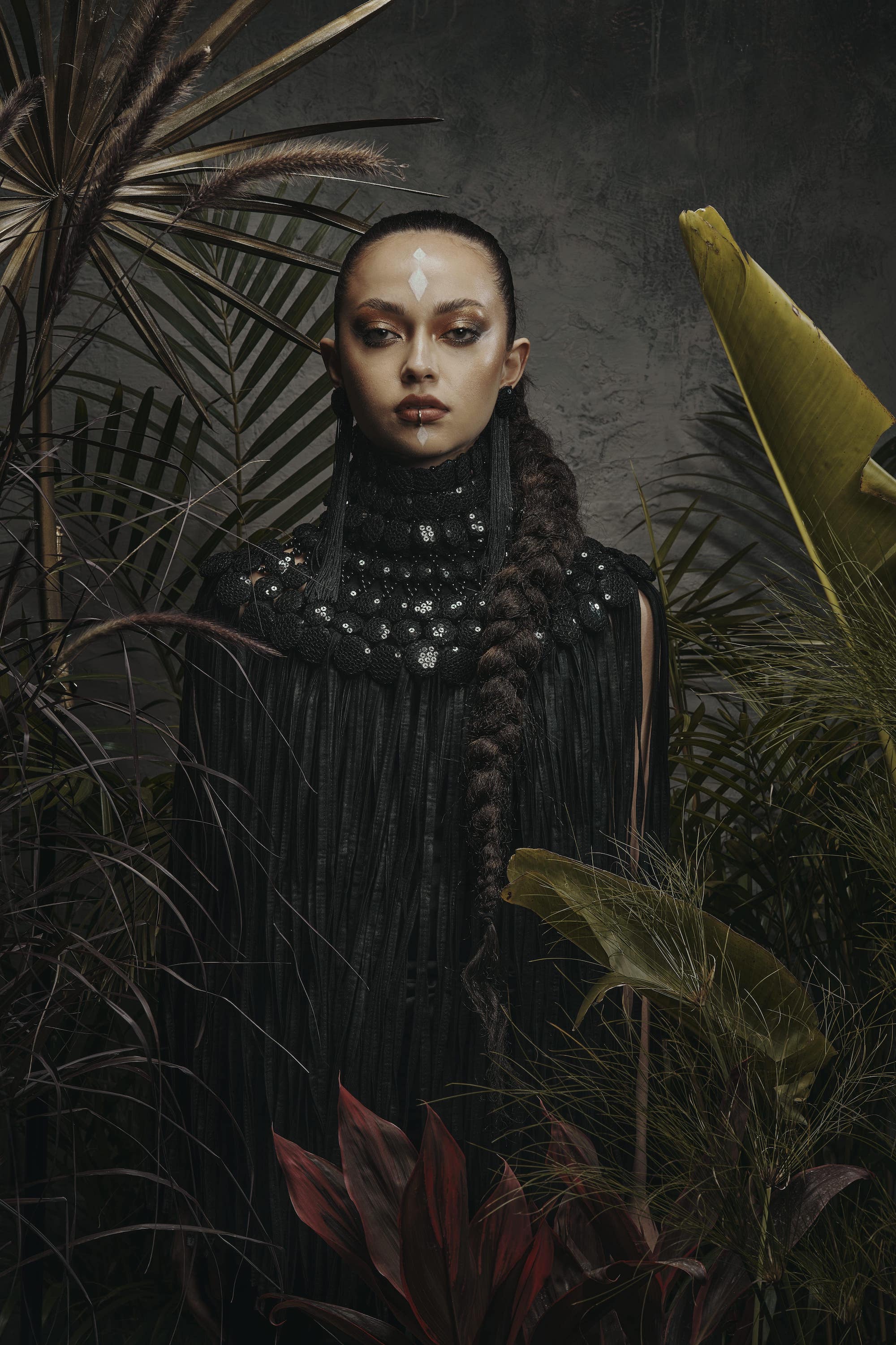 The Queen in Black Neckpiece